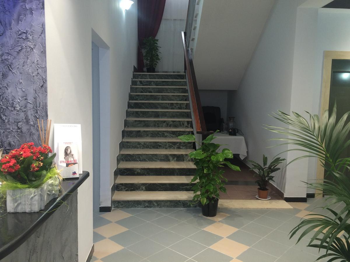 Alex & Lorenz Hotel Torvaianica Exterior photo