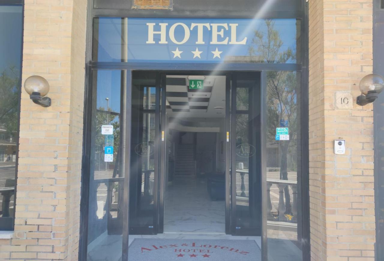 Alex & Lorenz Hotel Torvaianica Exterior photo